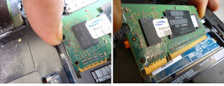 Mengganti RAM HP Mini 1000.jpg Mengganti RAM HP Mini 1000